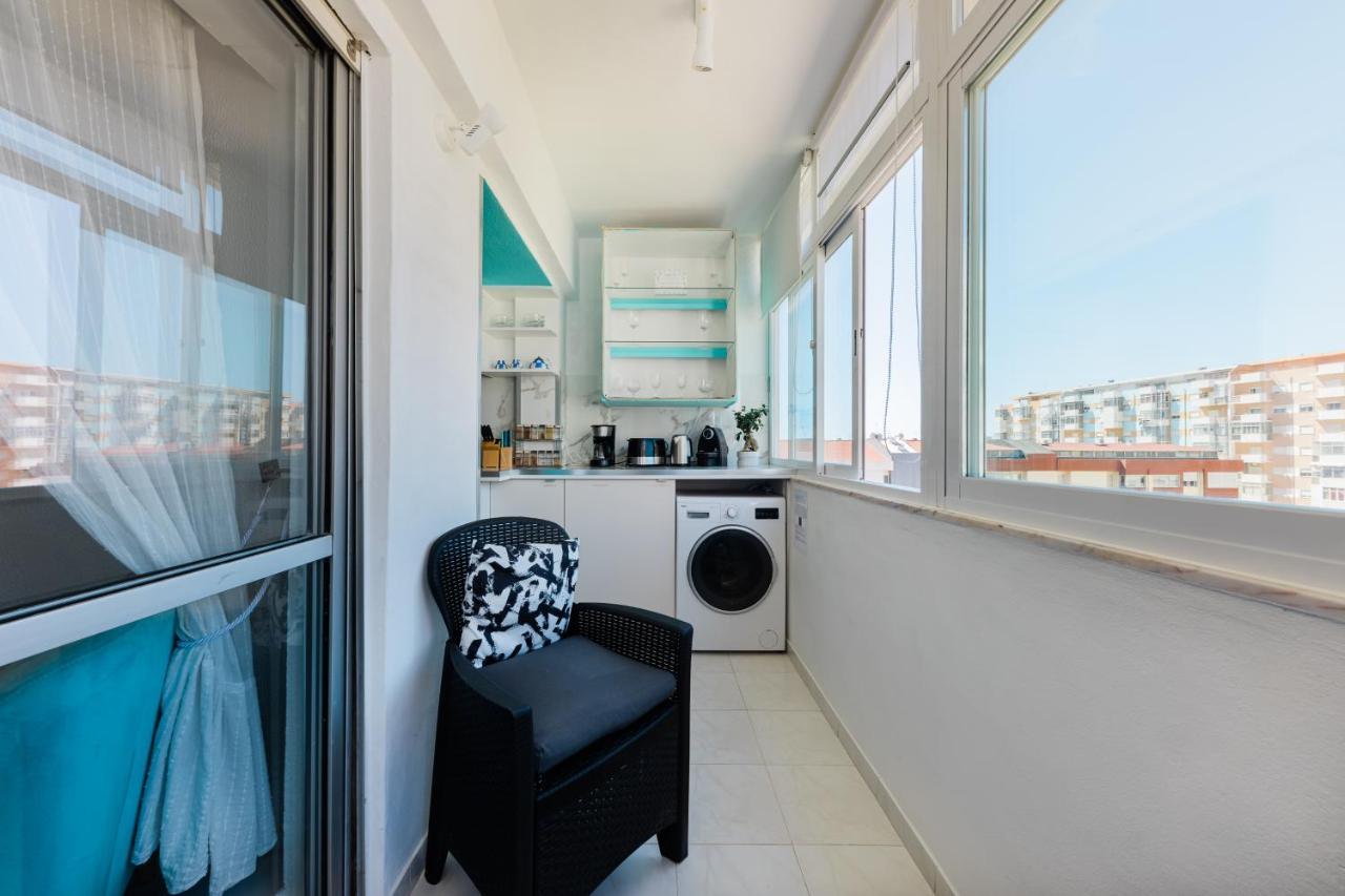 2 Room Condo - 5 Mins From Costa Da Caparica Beach & Bars Exterior foto