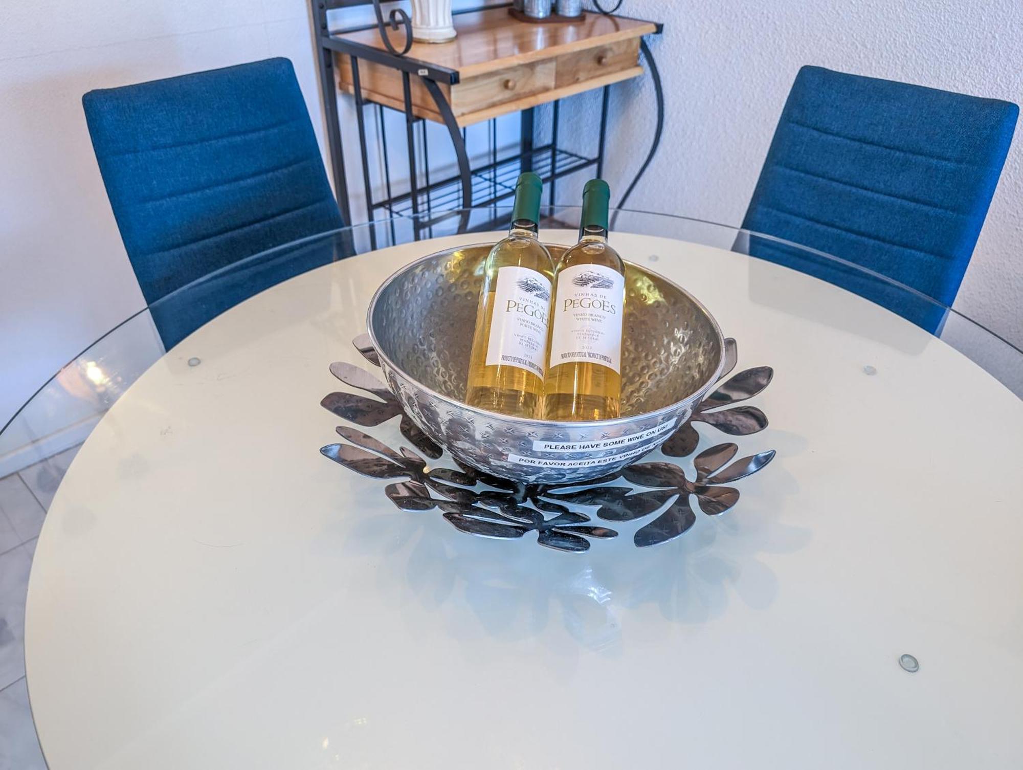 2 Room Condo - 5 Mins From Costa Da Caparica Beach & Bars Exterior foto